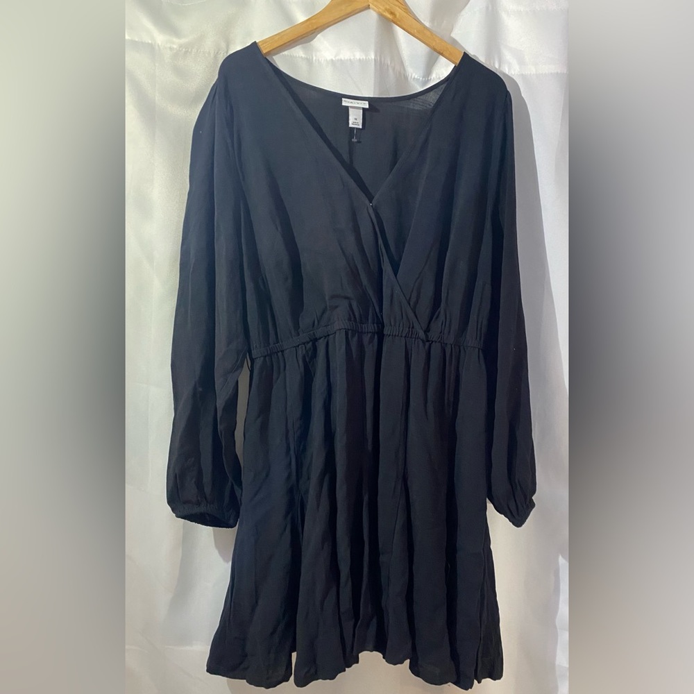 Black Ava & VIV 1X balloon sleeve flounce dress